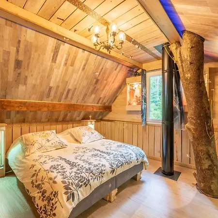 Au Bois Dormant D Hotes Bed and breakfast
